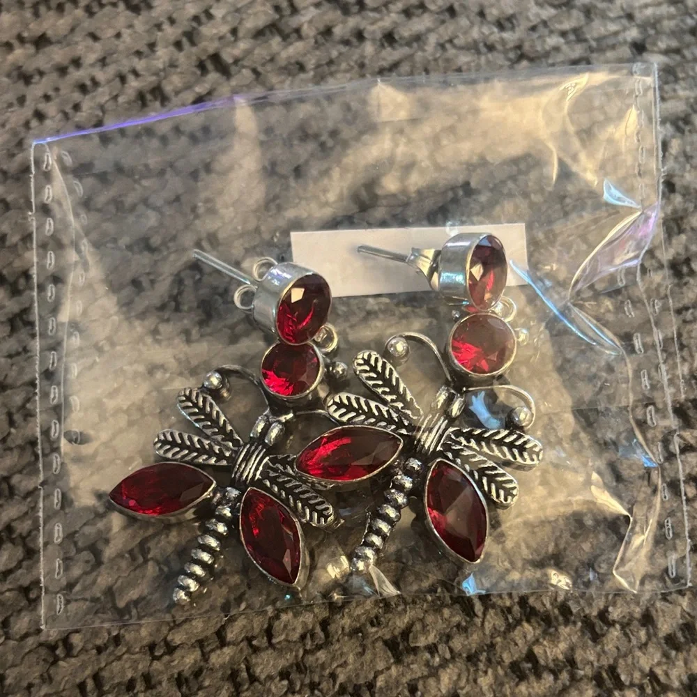 Red Dragonfly Dangle Earrings - Silver Tone - Picture 2 of 2